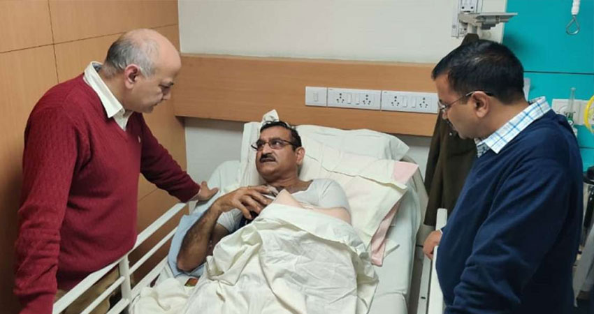दिल्ली दंगा पीड़ितों के लिए केजरीवाल सरकार के ये हैं मुआवजा हेल्प लाइन नंबर दिल्ली दंगा पीड़ितों के लिए केजरीवाल सरकार के ये हैं मुआवजा हेल्प लाइन नंबर
