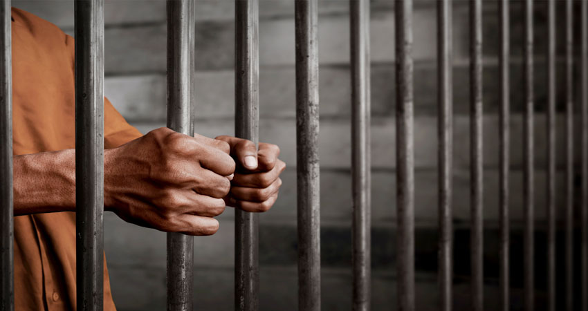 कोरोना : अब लॉकडाउन तोड़ा तो होगी जेल, जानें क्या हैं नियम कोरोना : अब लॉकडाउन तोड़ा तो होगी जेल, जानें क्या हैं नियम