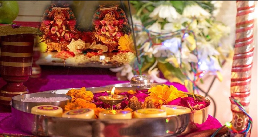 इस दिवाली पर ग्रहों का बन रहा है सौभाग्यशाली योग, जानिए पूजन की सही तिथि और मुहूर्त इस दिवाली पर ग्रहों का बन रहा है सौभाग्यशाली योग, जानिए पूजन की सही तिथि और मुहूर्त