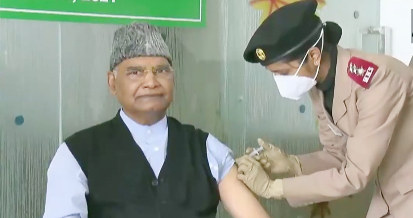 Corona vaccination: राष्ट्रपति रामनाथ कोविंद ने RR अस्पताल में ली कोरोना वैक्सीन की पहली डोज Corona vaccination: राष्ट्रपति रामनाथ कोविंद ने RR अस्पताल में ली कोरोना वैक्सीन की पहली डोज