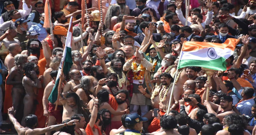 हरकी पैड़ी पहुंचे उत्तराखंड के नए CM, प्रदेशवासियों की सुख समृद्धि की कामना की हरकी पैड़ी पहुंचे उत्तराखंड के नए CM, प्रदेशवासियों की सुख समृद्धि की कामना की