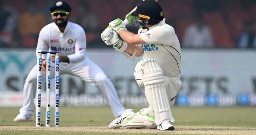 IND v NZ 1st Test: न्यूजीलैंड की अच्छी शुरूआत, बिना विकेट गंवाए बनाए 72 रन IND v NZ 1st Test: न्यूजीलैंड की अच्छी शुरूआत, बिना विकेट गंवाए बनाए 72 रन