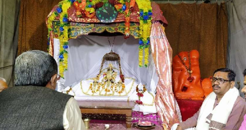 राम मंदिर: आज से शुरू हुआ अनुष्ठान, 25 मार्च को अस्थाई मंदिर में विराजेंगे रामलला राम मंदिर: आज से शुरू हुआ अनुष्ठान, 25 मार्च को अस्थाई मंदिर में विराजेंगे रामलला
