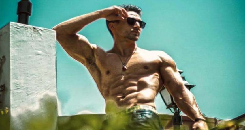 टाइगर श्रॉफ के Trainer का खुलासा, एक दिन में इतने घंटे लेते हैं ट्रेनिंग टाइगर श्रॉफ के Trainer का खुलासा, एक दिन में इतने घंटे लेते हैं ट्रेनिंग