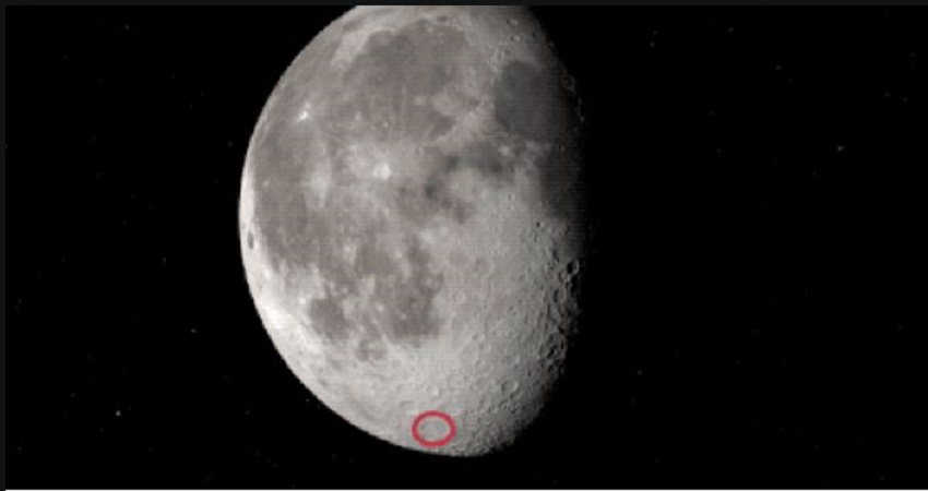 चंद्रयान-1 की खोज के 11 साल बाद NASA वैज्ञानिकों को चांद पर मिला पानी, हो सकता है पीने लायक... चंद्रयान-1 की खोज के 11 साल बाद NASA वैज्ञानिकों को चांद पर मिला पानी, हो सकता है पीने लायक...