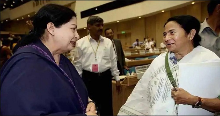 जयललिता की राह पर चलते हुए ममता ने 3 अफसरों को दिल्ली भेजने से किया मना, जाने क्यों? जयललिता की राह पर चलते हुए ममता ने 3 अफसरों को दिल्ली भेजने से किया मना, जाने क्यों?
