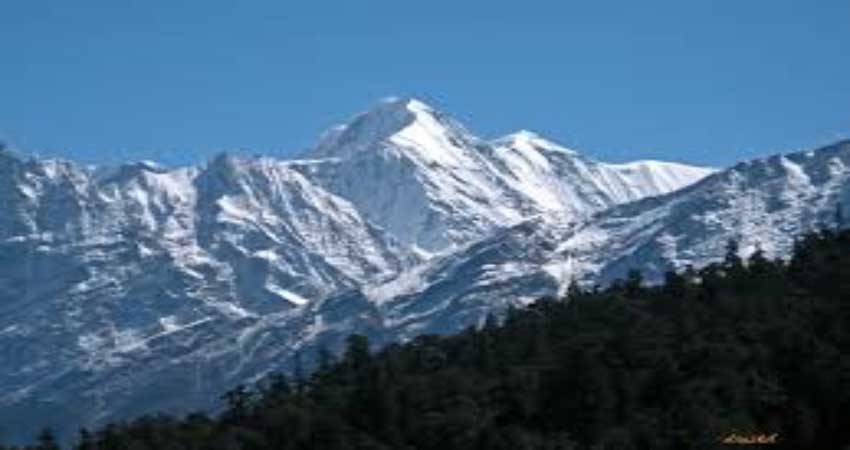 चमोली के प्रताप बने तीन बार त्रिशूल पर्वत पर चढ़ने वाले पहले सेना के जवान चमोली के प्रताप बने तीन बार त्रिशूल पर्वत पर चढ़ने वाले पहले सेना के जवान