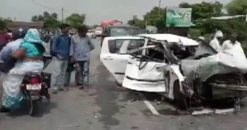 उन्नाव कांडः पीड़िता के चाचा को पैरोल, पत्नी के अंतिम संस्कार में लेंगे हिस्सा उन्नाव कांडः पीड़िता के चाचा को पैरोल, पत्नी के अंतिम संस्कार में लेंगे हिस्सा