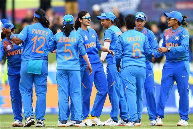 ICC महिला टी20 विश्व कप: न्यूजीलैंड पर धमाकेदार जीत के साथ भारत सेमीफाइनल में ICC महिला टी20 विश्व कप: न्यूजीलैंड पर धमाकेदार जीत के साथ भारत सेमीफाइनल में