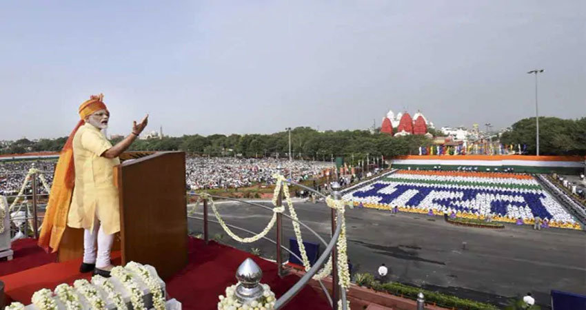 आखिर कौन हैं जैन मुनि बुद्धिसागर, जिसकी PM मोदी ने लाल किले से की प्रशंसा आखिर कौन हैं जैन मुनि बुद्धिसागर, जिसकी PM मोदी ने लाल किले से की प्रशंसा