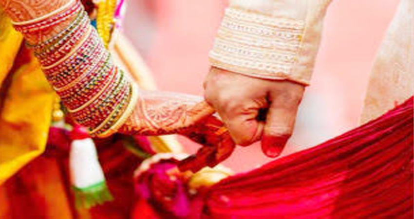 जनवरी में विवाह के ये हैं शुभ मुहूर्त, जानिए पूरे साल कौन सी तिथि पर हो सकती है शादी जनवरी में विवाह के ये हैं शुभ मुहूर्त, जानिए पूरे साल कौन सी तिथि पर हो सकती है शादी
