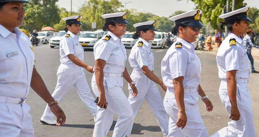 सुप्रीम कोर्ट का ऐतिहासिक फैसला, महिलाओं को मिला Navy में स्थायी कमीशन सुप्रीम कोर्ट का ऐतिहासिक फैसला, महिलाओं को मिला Navy में स्थायी कमीशन
