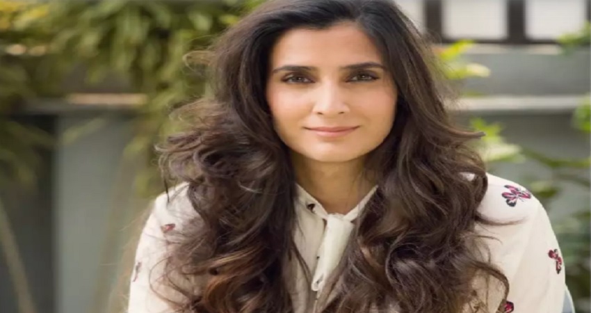 प्रज्ञा कपूर ने अपने पिता की यादों को अंकित करने के लिए अपने हाथ पर बनवाया टैटू प्रज्ञा कपूर ने अपने पिता की यादों को अंकित करने के लिए अपने हाथ पर बनवाया टैटू