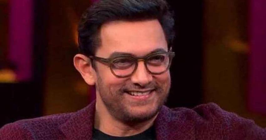 इस वजह से आधी रात को मां के घर पहुंचे आमिर खान इस वजह से आधी रात को मां के घर पहुंचे आमिर खान