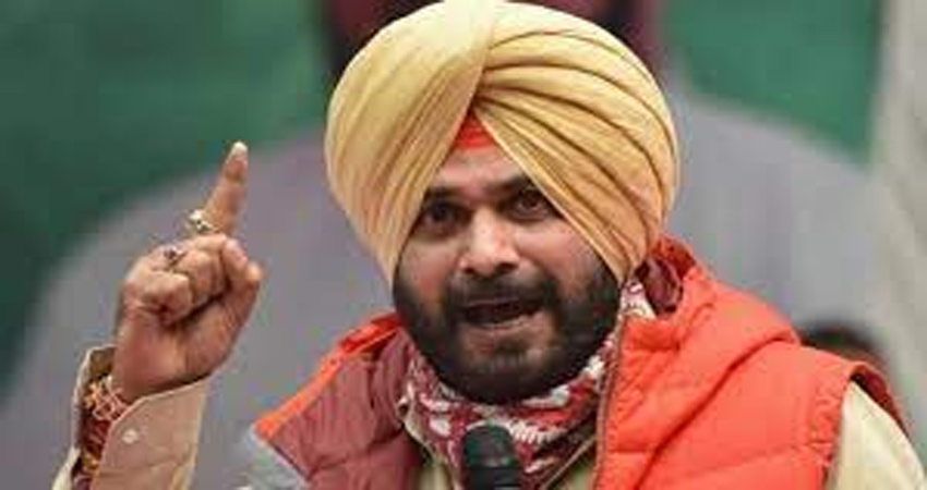 पंजाब कांग्रेस में चल रही सियासी हलचल को शांत करने की कवायद तेज, सिद्धू बनेंगे प्रदेश अध्यक्ष! पंजाब कांग्रेस में चल रही सियासी हलचल को शांत करने की कवायद तेज, सिद्धू बनेंगे प्रदेश अध्यक्ष!