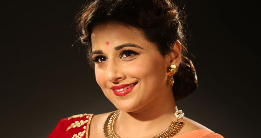 NTR की पत्नी के रोल में दिखेंगी विद्या बालन, सामने आई खूबसूरत Pic NTR की पत्नी के रोल में दिखेंगी विद्या बालन, सामने आई खूबसूरत Pic