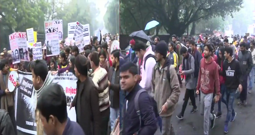 बंगाल के अलावा दिल्ली में दिखा ''भारत बंद'' का असर, ट्रेड यूनियन ने निकाला मार्च बंगाल के अलावा दिल्ली में दिखा ''भारत बंद'' का असर, ट्रेड यूनियन ने निकाला मार्च
