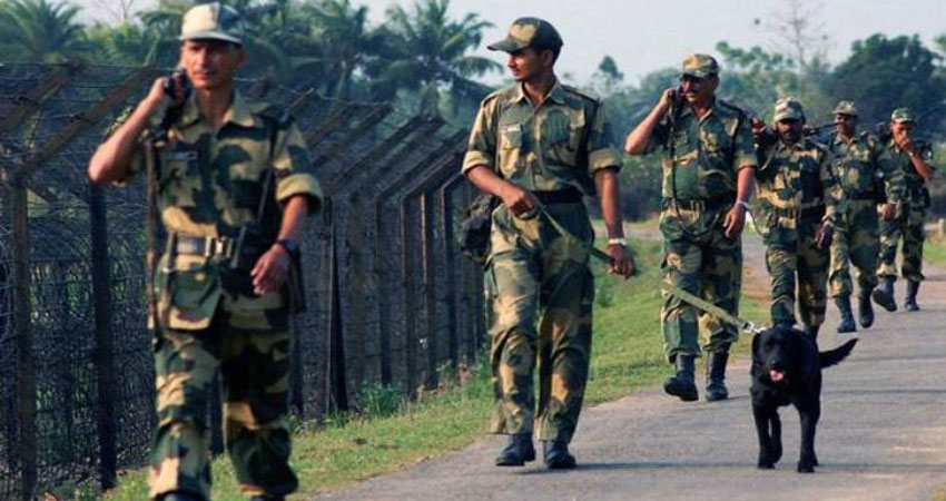 सरकारी नौकरी: BSF में निकली बंपर वैकेंसी, ऐसे करें आवेदन सरकारी नौकरी: BSF में निकली बंपर वैकेंसी, ऐसे करें आवेदन