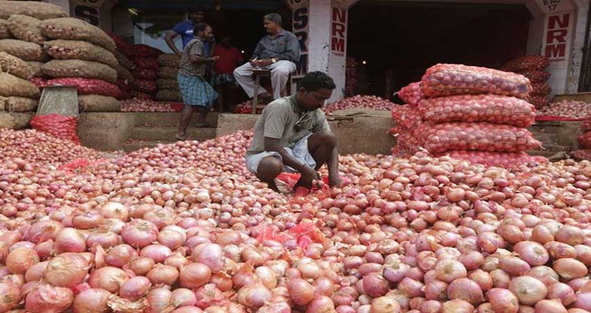 प्याज के दाम पर केंद्र सरकार का फैसला, निर्यात पर लगाई रोक प्याज के दाम पर केंद्र सरकार का फैसला, निर्यात पर लगाई रोक
