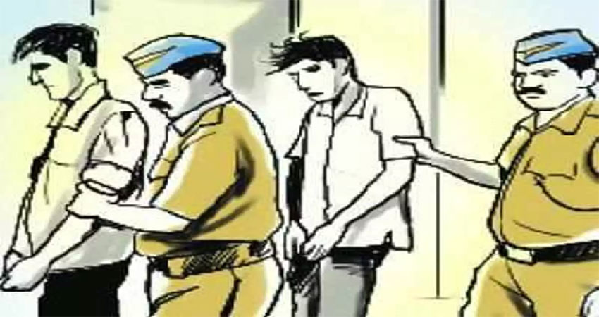 नाबालिगों ने चाचा- भतीजा समेत तीन युवकों को चाकूओं से गोदा नाबालिगों ने चाचा- भतीजा समेत तीन युवकों को चाकूओं से गोदा