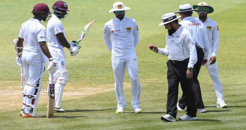गेंद से छेड़छाड़ करने पर बर्बाद हो जाएगा करियर! ICC ने किया सजा बढ़ाने का फैसला गेंद से छेड़छाड़ करने पर बर्बाद हो जाएगा करियर! ICC ने किया सजा बढ़ाने का फैसला