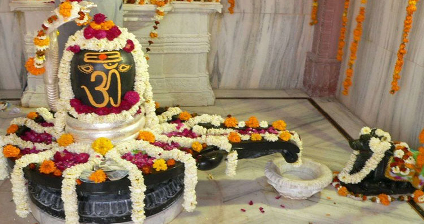 इस बार सावन में रख रहें हैं व्रत तो रखें इन बातों का ख्याल इस बार सावन में रख रहें हैं व्रत तो रखें इन बातों का ख्याल