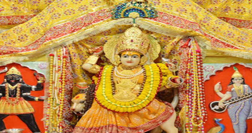 कामनाएं पूर्ण करने के लिए मां चंद्रघंटा के दर्शन, भक्तों के लिए टीवी चैनलों पर हो रहा सीधा प्रसारण कामनाएं पूर्ण करने के लिए मां चंद्रघंटा के दर्शन, भक्तों के लिए टीवी चैनलों पर हो रहा सीधा प्रसारण