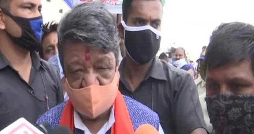 हाथरस केस पर बोले कैलाश विजयवर्गीय- सब्र कीजिए, CM योगी के राज्य में कभी भी पलट जाती है गाड़ी.... हाथरस केस पर बोले कैलाश विजयवर्गीय- सब्र कीजिए, CM योगी के राज्य में कभी भी पलट जाती है गाड़ी....