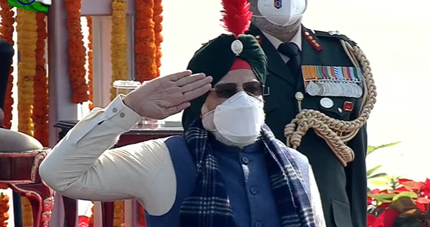 प्रधानमंत्री मोदी ने उत्तराखंड टोपी के बाद NCC रैली में पहनी सिख पगड़ी प्रधानमंत्री मोदी ने उत्तराखंड टोपी के बाद NCC रैली में पहनी सिख पगड़ी