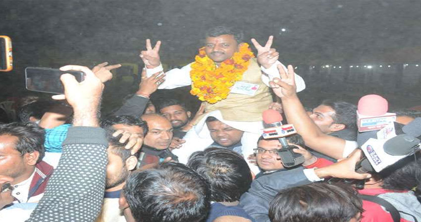 रुड़की नगर निगम चुनाव में कांग्रेस को झटका, भाजपा को समर्थन देने वाले निर्दलीय जीते रुड़की नगर निगम चुनाव में कांग्रेस को झटका, भाजपा को समर्थन देने वाले निर्दलीय जीते