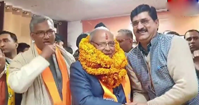 तीन महीने की गहमागहमी के बाद बंशीधर भगत बने उत्तराखंड भाजपा के अध्यक्ष तीन महीने की गहमागहमी के बाद बंशीधर भगत बने उत्तराखंड भाजपा के अध्यक्ष