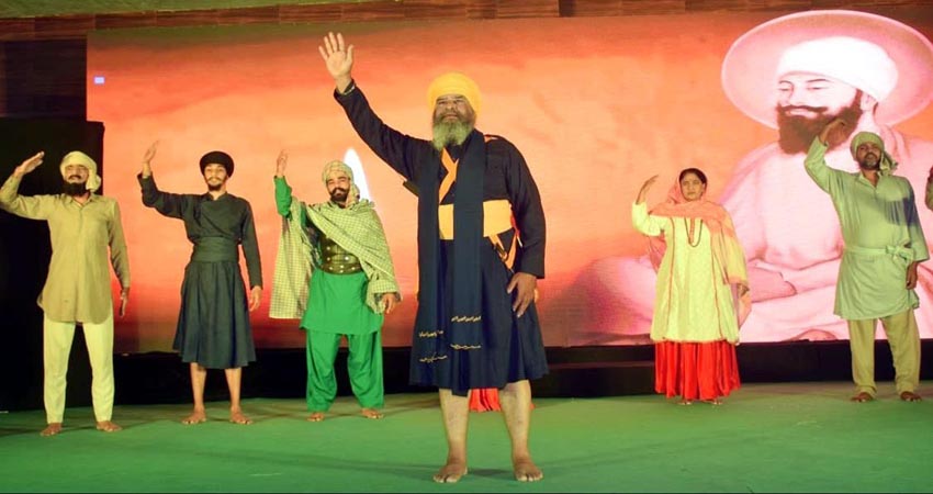 बलिदान का अनूठा वर्णन : पटियाला के कलाकारों ने जमाया रंग बलिदान का अनूठा वर्णन : पटियाला के कलाकारों ने जमाया रंग