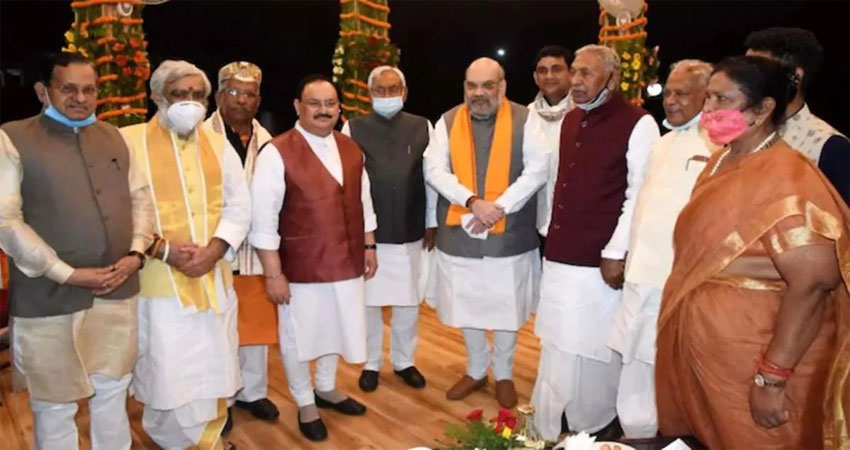 आखिर कहां फंसा पेंच नीतीश कैबिनेट के विस्तार में, क्या है BJP की मंशा? आखिर कहां फंसा पेंच नीतीश कैबिनेट के विस्तार में, क्या है BJP की मंशा?