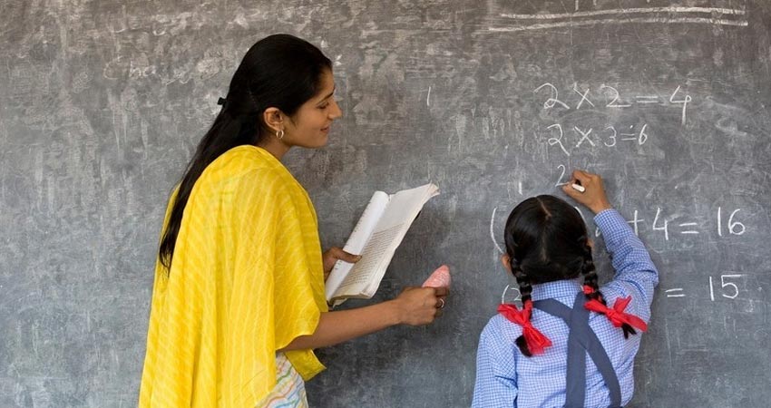 नई एसीपी व्यवस्था के खिलाफ उत्तराखंड के 23 विभागों के शिक्षक-कर्मचारी हुए लामबंद नई एसीपी व्यवस्था के खिलाफ उत्तराखंड के 23 विभागों के शिक्षक-कर्मचारी हुए लामबंद
