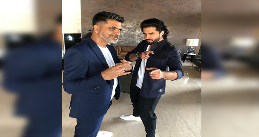 'जवानी जानेमन' को लेकर उत्साहित जैकी भगनानी, नितिन कक्कर ने बनाई नई टीम 'जवानी जानेमन' को लेकर उत्साहित जैकी भगनानी, नितिन कक्कर ने बनाई नई टीम