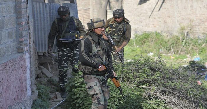 जम्मू-कश्मीरः सुंजवां हमले का बदला पूरा, मुठभेड़ में हमले का मास्टरमाइंड वकास ढेर जम्मू-कश्मीरः सुंजवां हमले का बदला पूरा, मुठभेड़ में हमले का मास्टरमाइंड वकास ढेर