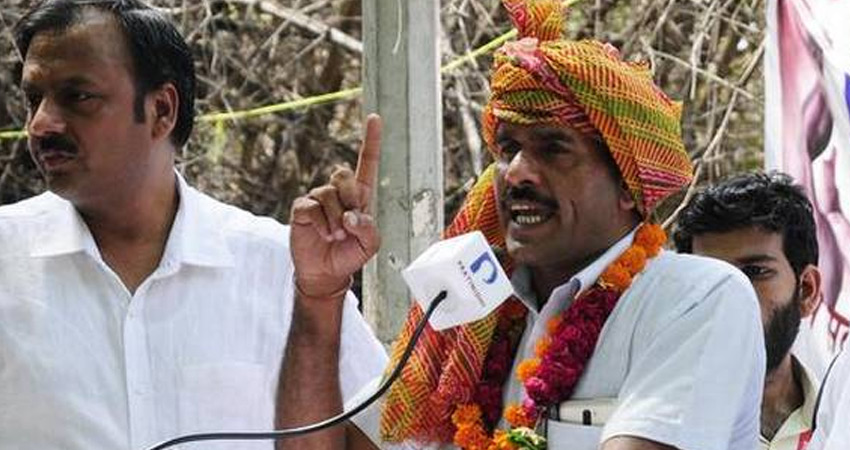 #BSF के पूर्व जवान तेज बहादुर ने छोड़ी दुष्यंत की पार्टी, #JJP को बताया #BJP की B-टीम #BSF के पूर्व जवान तेज बहादुर ने छोड़ी दुष्यंत की पार्टी, #JJP को बताया #BJP की B-टीम