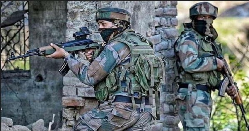 श्रीनगर में BSF की टुकड़ी पर बाइक सवार आतंकियों ने किया हमला, दो जवान हुए शहीद श्रीनगर में BSF की टुकड़ी पर बाइक सवार आतंकियों ने किया हमला, दो जवान हुए शहीद