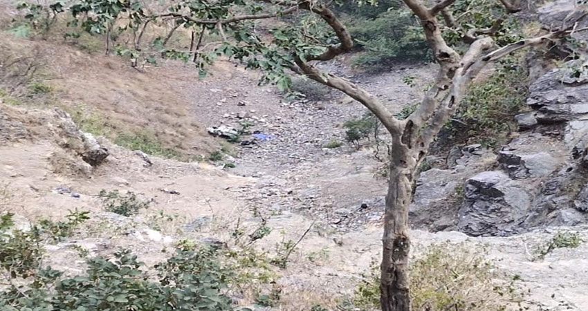बदरीनाथ राजमार्ग पर हुए हादसे में पांच लोगों की मौत बदरीनाथ राजमार्ग पर हुए हादसे में पांच लोगों की मौत