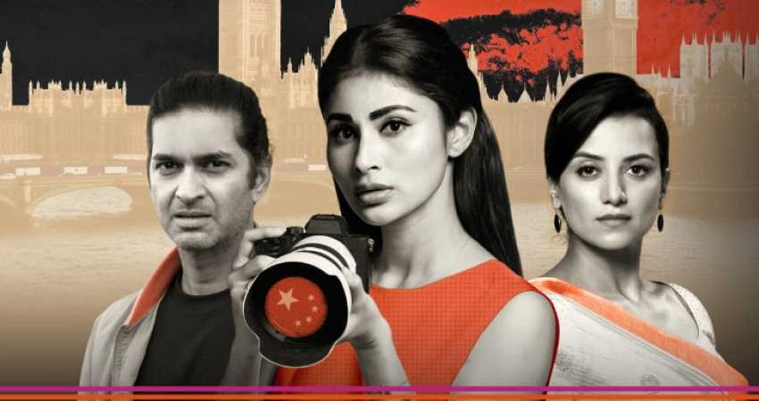अभिनेत्री मौनी रॉय ने फिल्म ''लंदन कॉन्फिडेंशियल’ को लेकर खोले राज अभिनेत्री मौनी रॉय ने फिल्म ''लंदन कॉन्फिडेंशियल’ को लेकर खोले राज
