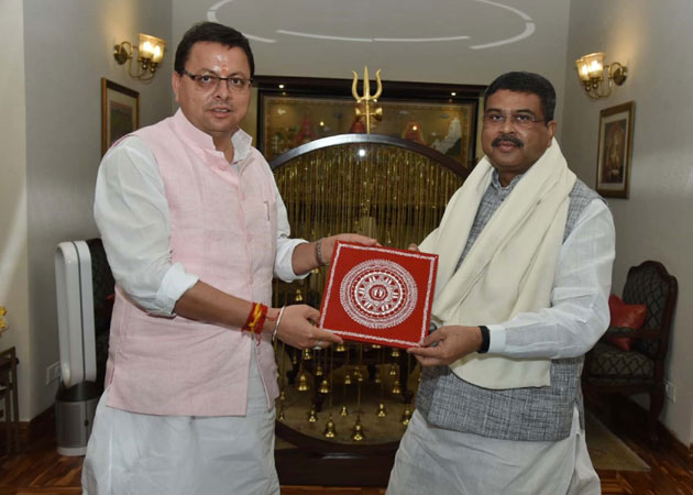 उत्तराखंड के मुख्यमंत्री पुष्कर धामी ने शिक्षा मंत्री से की मुलाकात, मांगे 2 केंद्रीय विद्यालय उत्तराखंड के मुख्यमंत्री पुष्कर धामी ने शिक्षा मंत्री से की मुलाकात, मांगे 2 केंद्रीय विद्यालय