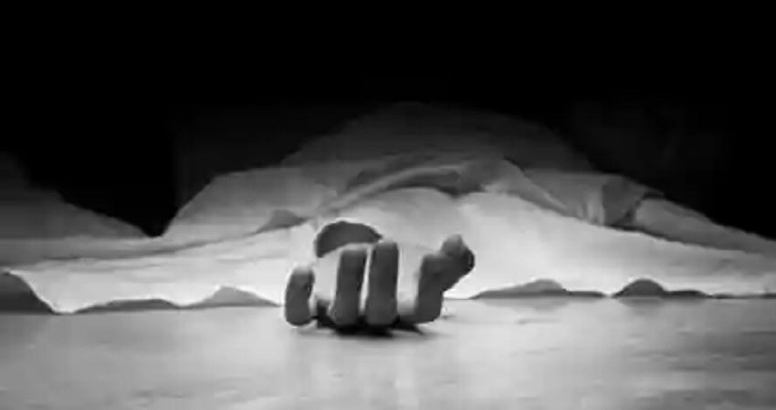 ससुराल में बहन का शव देखकर सदमे में भाई बेहोश, मायका पक्ष ने किया हंगामा, दहेज हत्या की रिपोर्ट दर्ज ससुराल में बहन का शव देखकर सदमे में भाई बेहोश, मायका पक्ष ने किया हंगामा, दहेज हत्या की रिपोर्ट दर्ज
