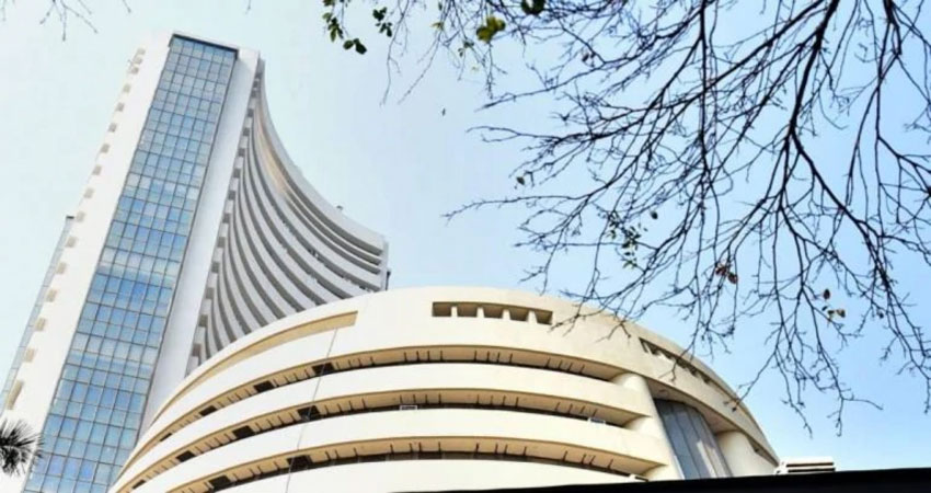 आर्थिक सुस्ती की चिंता से सेंसेक्स 72 अंक टूटा, Yes bank ने लगाया चार प्रतिशत का गोता आर्थिक सुस्ती की चिंता से सेंसेक्स 72 अंक टूटा, Yes bank ने लगाया चार प्रतिशत का गोता