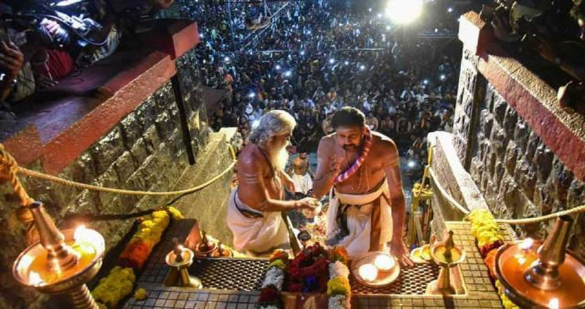 सबरीमाला पर सरकार के रुख में कोई बदलाव नहीं: पिनराई विजयन सबरीमाला पर सरकार के रुख में कोई बदलाव नहीं: पिनराई विजयन