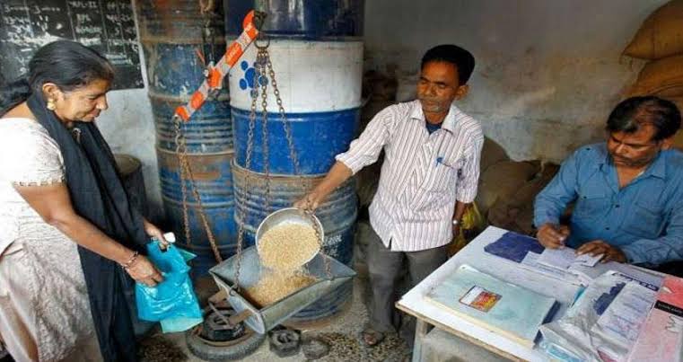 दिल्ली: विभाग ने वापस लिया आदेश, अब मुफ्त मिलेगा राशन दिल्ली: विभाग ने वापस लिया आदेश, अब मुफ्त मिलेगा राशन