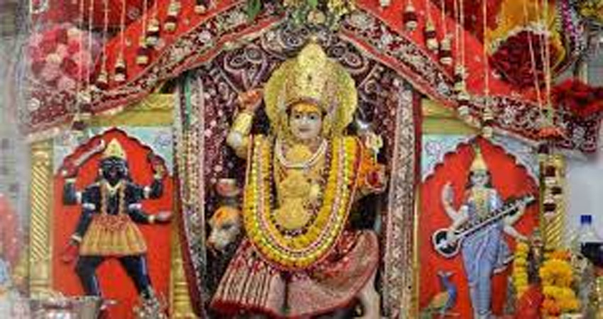 झंडेवाला देवी मंदिर में शारदीय नवरात्र की तैयारियां झंडेवाला देवी मंदिर में शारदीय नवरात्र की तैयारियां