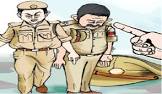 रिश्वत मामले में पीडि़त को दो दरोगा ने दी गांव छोडऩे की धमकी, हुए निलंबित रिश्वत मामले में पीडि़त को दो दरोगा ने दी गांव छोडऩे की धमकी, हुए निलंबित