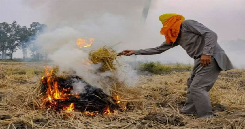 मथुरा में पराली जलाने पर किसान को भेजा जेल, सैटेलाइट से की जा रही है निगरानी मथुरा में पराली जलाने पर किसान को भेजा जेल, सैटेलाइट से की जा रही है निगरानी