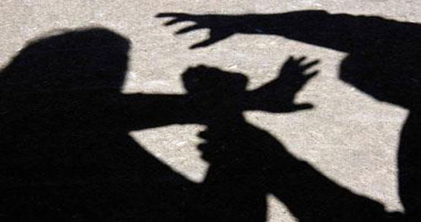 मैसूर में दशहरा उत्सव के दौरान महिलाओं के साथ हुई छेड़छाड़ मैसूर में दशहरा उत्सव के दौरान महिलाओं के साथ हुई छेड़छाड़