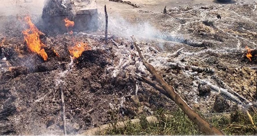 कुंभ मेला क्षेत्र में लगी आग, फटे सिलेंडर, बैरागी कैंप में झोपड़ियां खाक कुंभ मेला क्षेत्र में लगी आग, फटे सिलेंडर, बैरागी कैंप में झोपड़ियां खाक